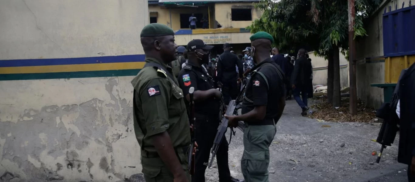 Νεκρός ο αρχηγός του γενικού επιτελείου στρατού της Νιγηρίας, αντιστράτηγος Ιμπραχίμ Αταχίρου